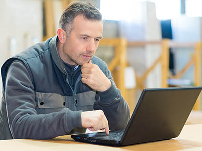 laptop test taker construction-cropped 0824_400x